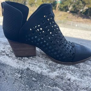 Black Vince Camuto black bootie gently used
